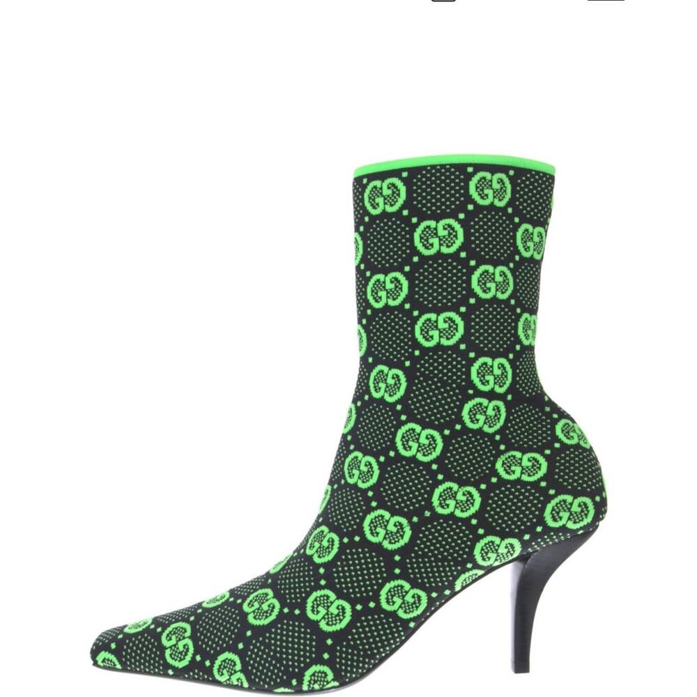 Brand New Gucci Logo Boots (Sock) style. Size 9/39